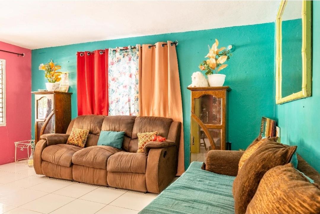 Colorful Private Room Oasis Montego Bay Luaran gambar